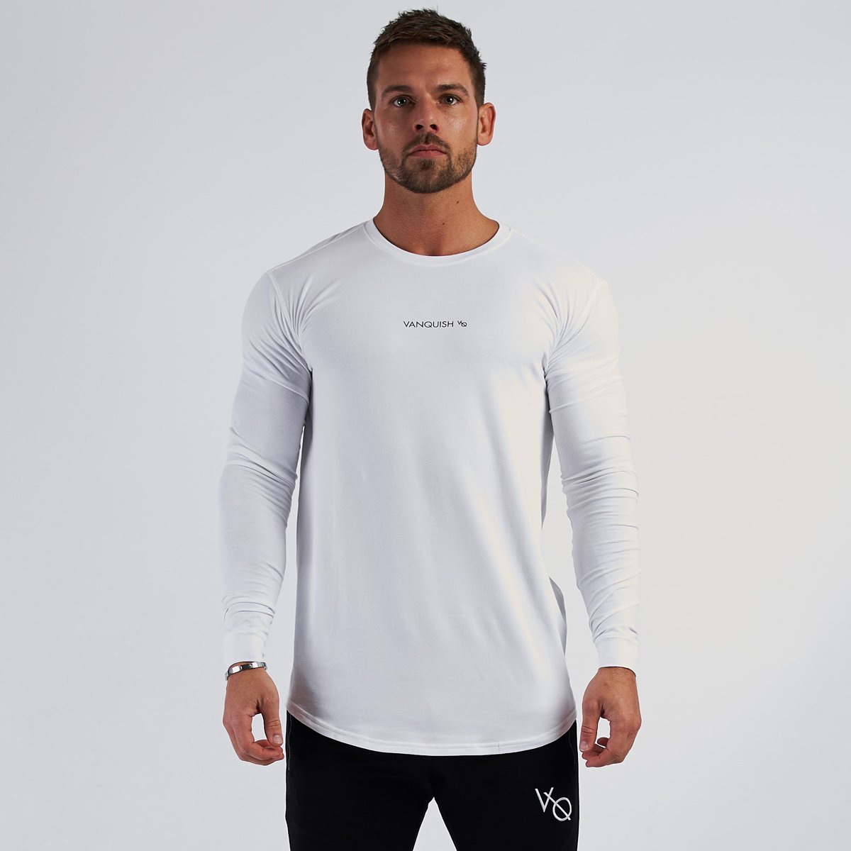 VANQUISH(ヴァンキッシュ) Tシャツ