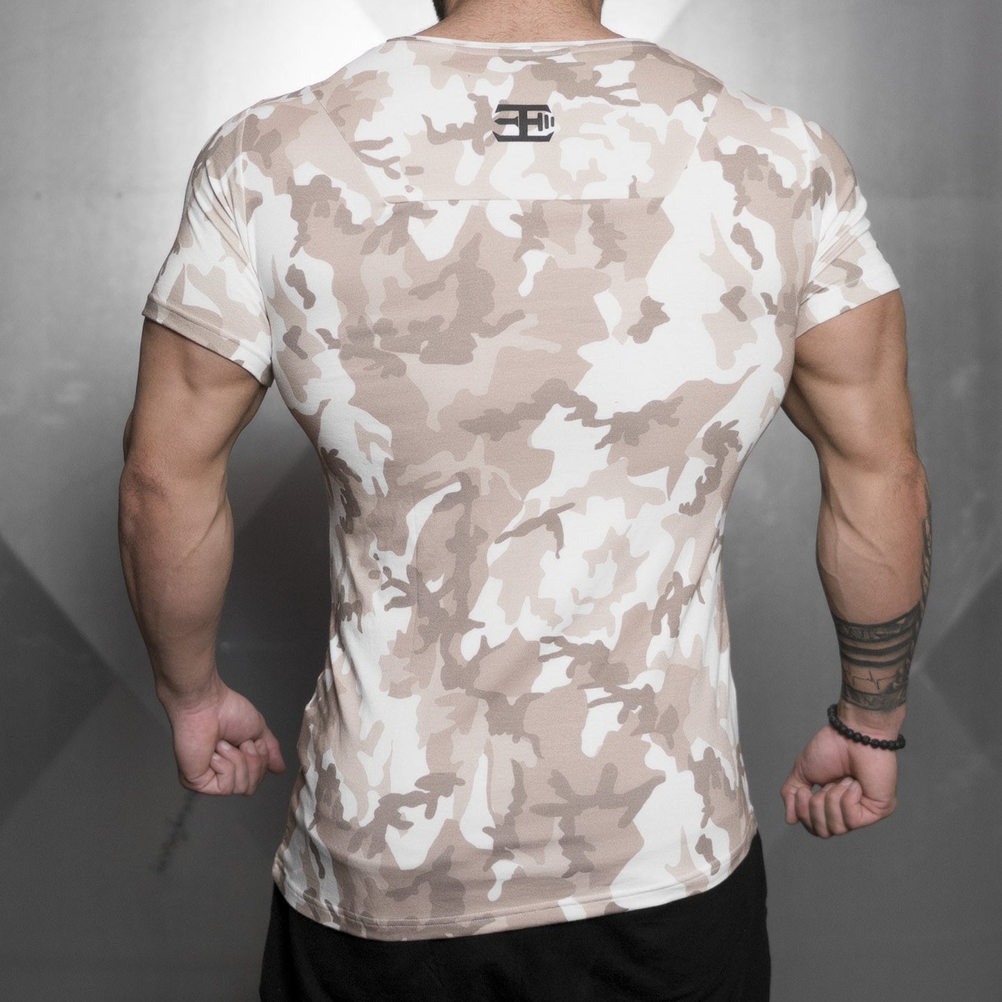 Body Engineers(ボディエンジニア) Tシャツ