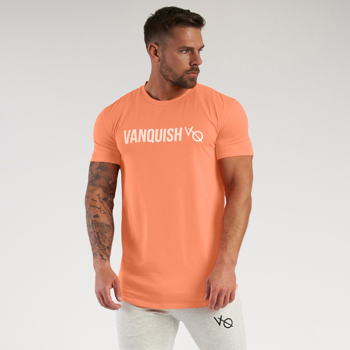 VANQUISH(ヴァンキッシュ) Tシャツ