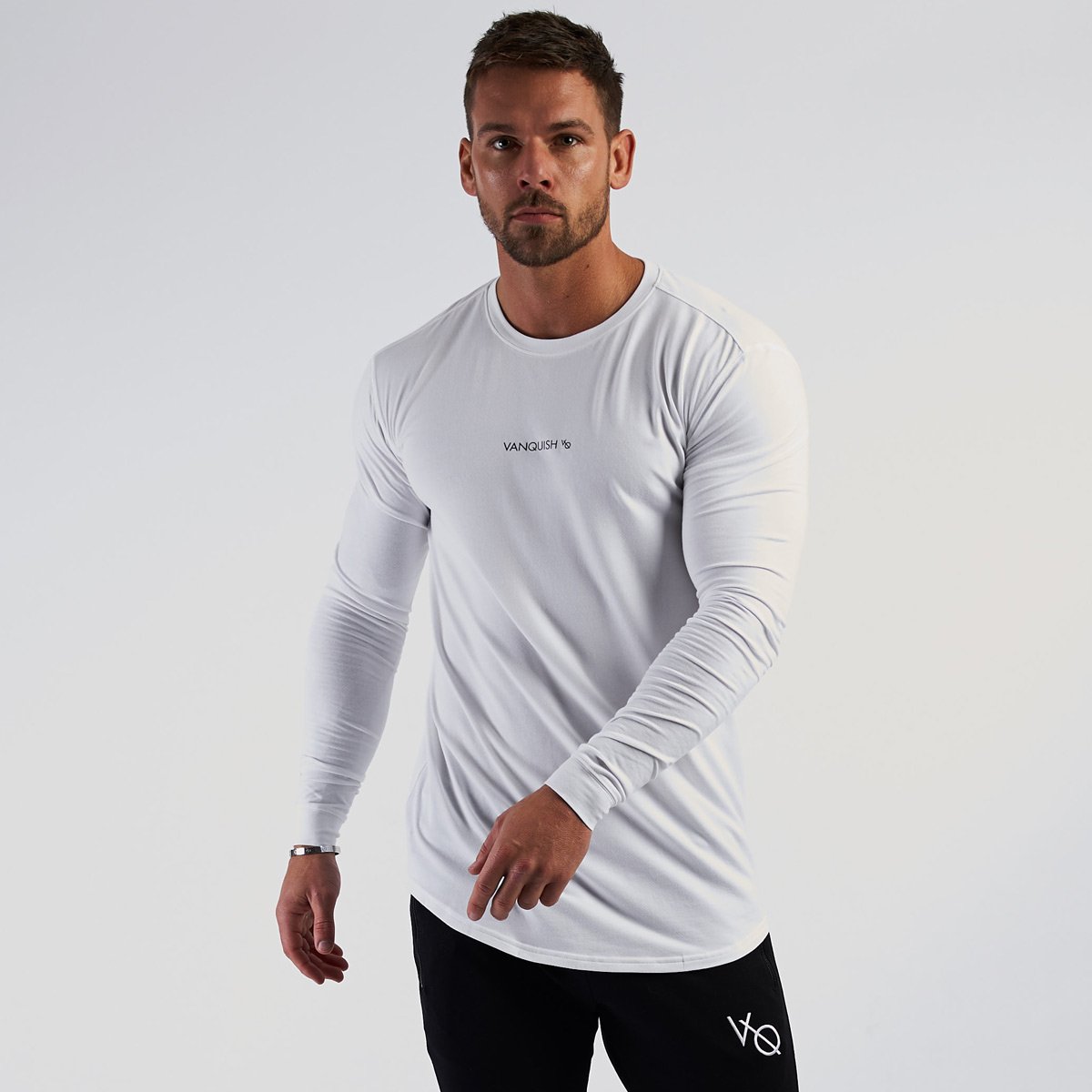 VANQUISH(ヴァンキッシュ) Tシャツ